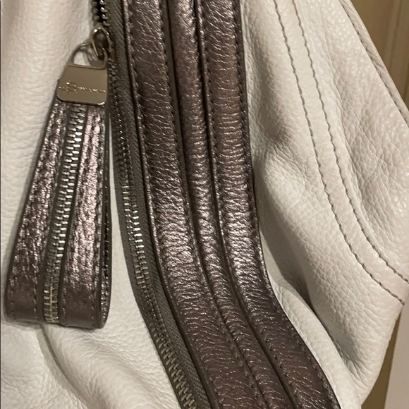 Purse - Picture 6 of 7